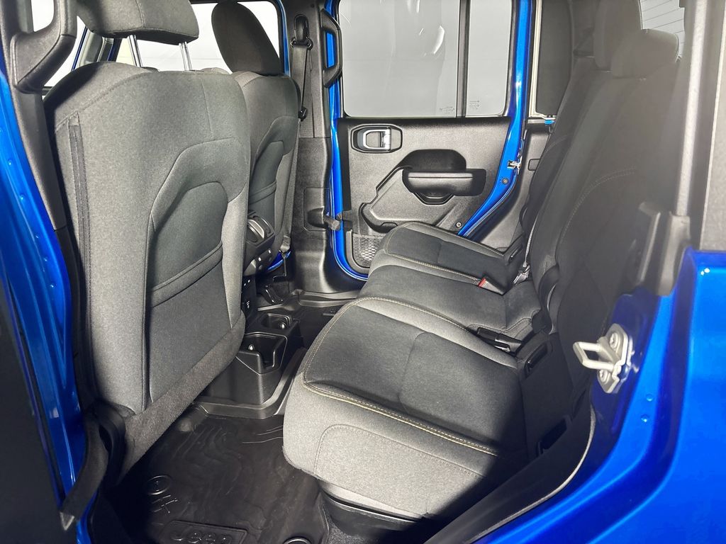 2024 Jeep Gladiator Willys