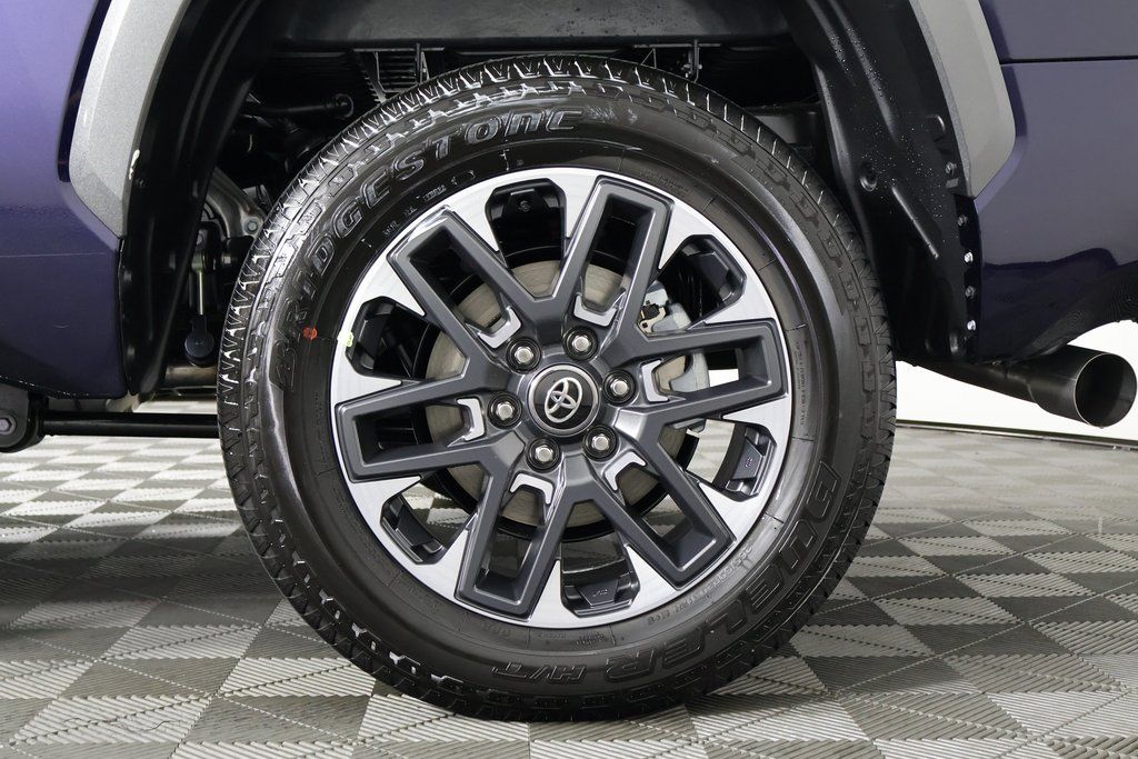 Thumbnail: 2025 Toyota Tundra - 10