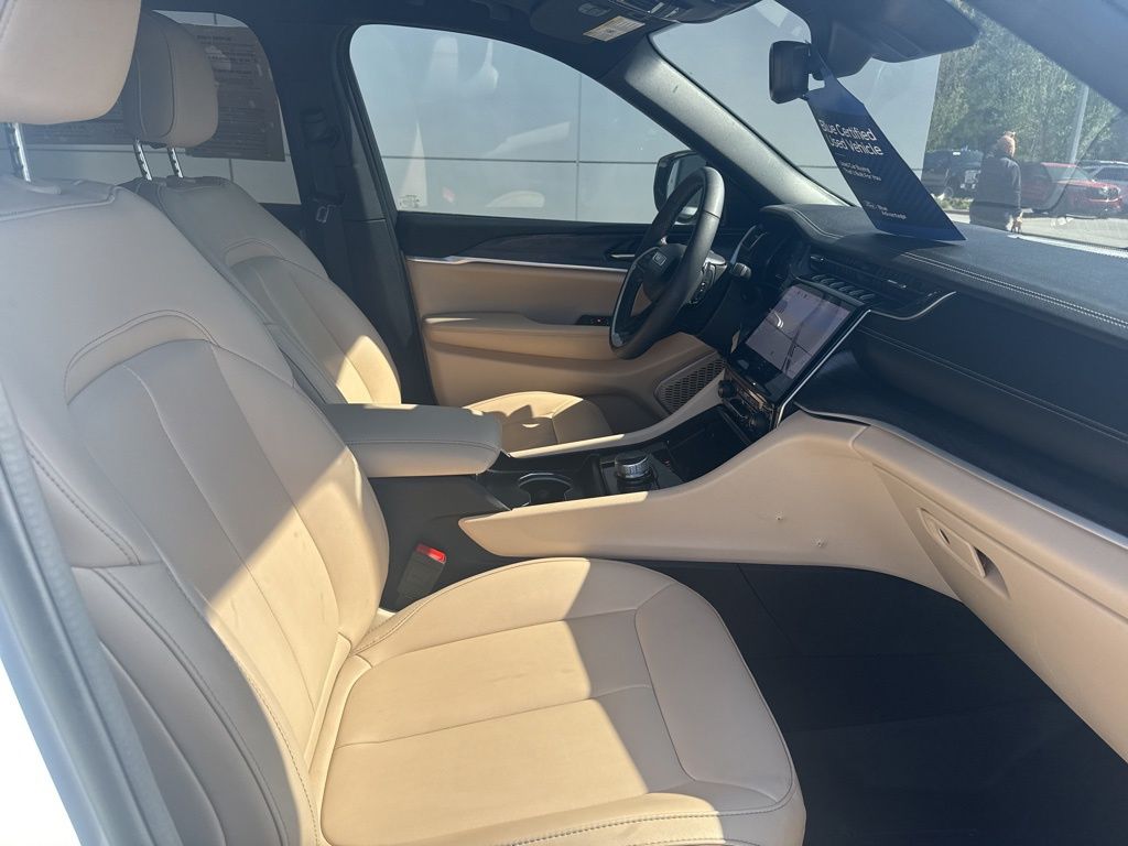 2024 Jeep Grand Cherokee L Limited 4x2