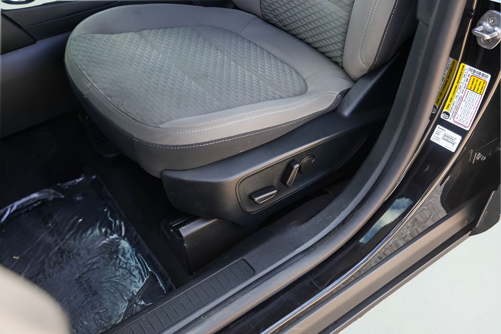 Used Car 2022 Ford Escape  Se For Sale Under $20,000 In Austin, Texas