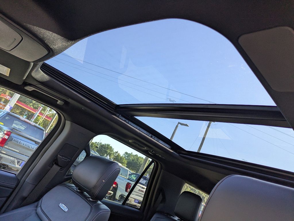 2025 Ford Expedition Platinum MAX