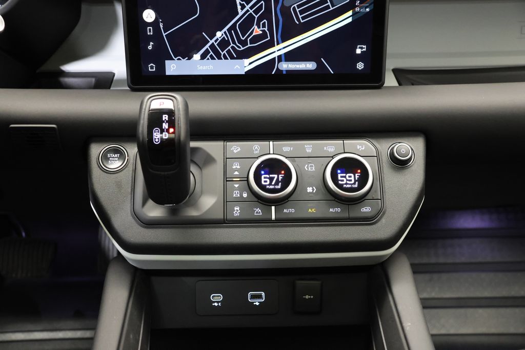 Thumbnail: 2024 Land Rover Defender - 23