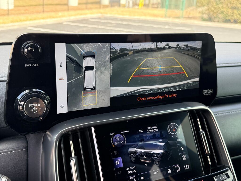 Thumbnail: 2025 Lexus LX - 26