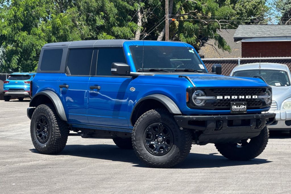 2024 Ford Bronco Azul (Blue Metallic) SUV/Crossover Todo terreno Automática