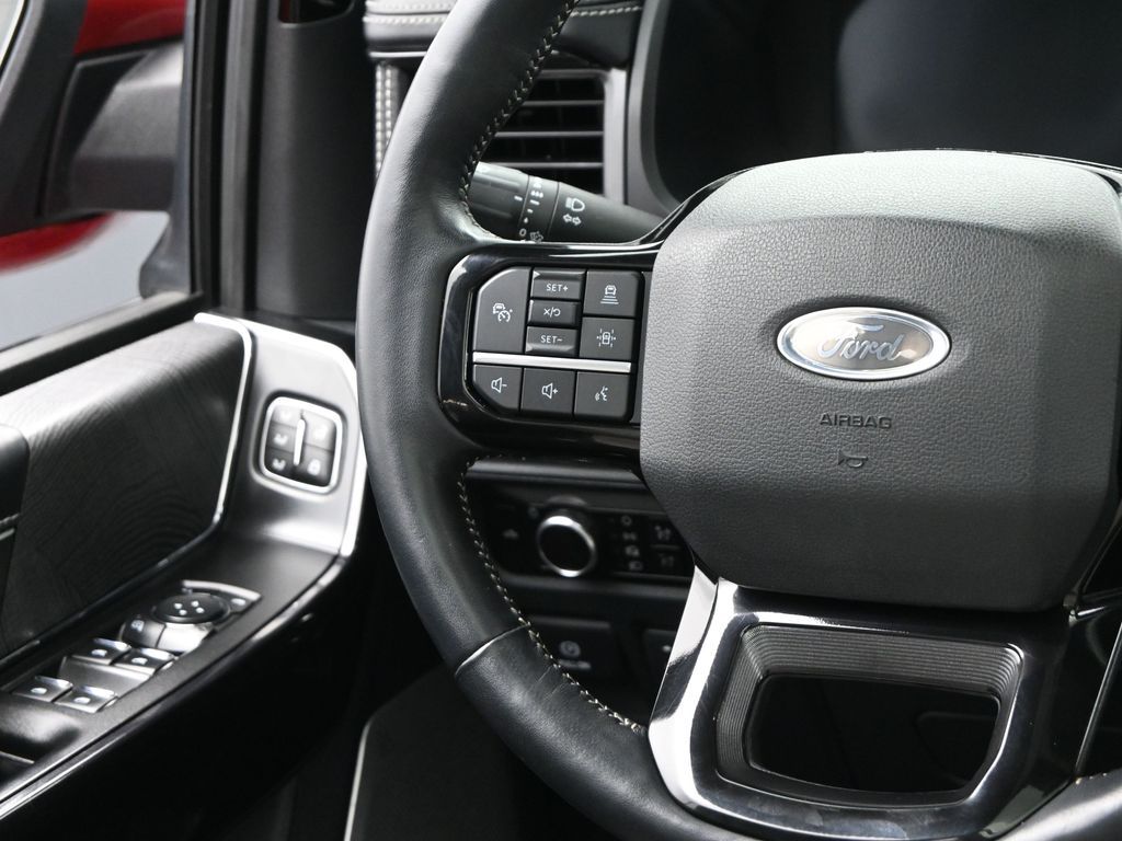 2023 Ford F-150 Lightning Platinum