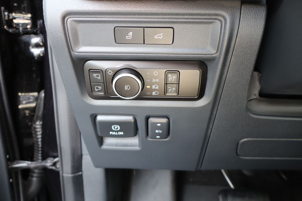 used 2023 Ford Expedition car, priced at $55,900