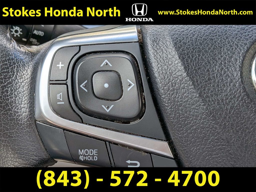 Used 2016 Toyota Camry Hybrid Sedan