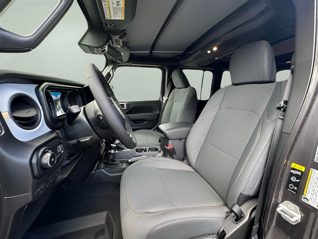 2025 Jeep Wrangler 4-Door Sport S - Photo 10