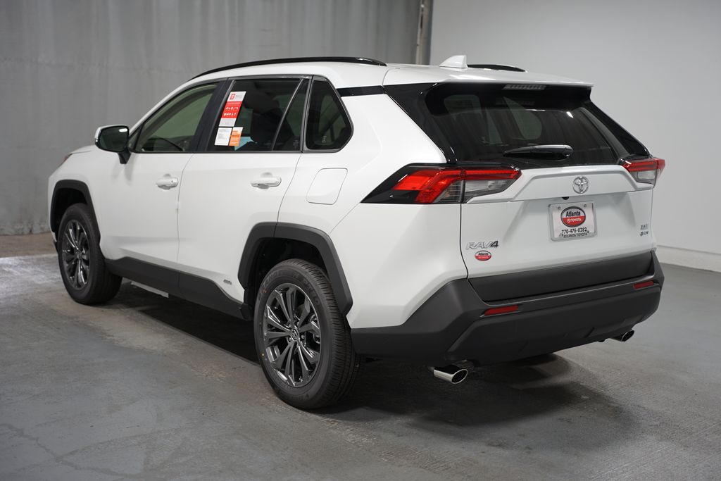 2025 Toyota RAV4 XLE Premium 6