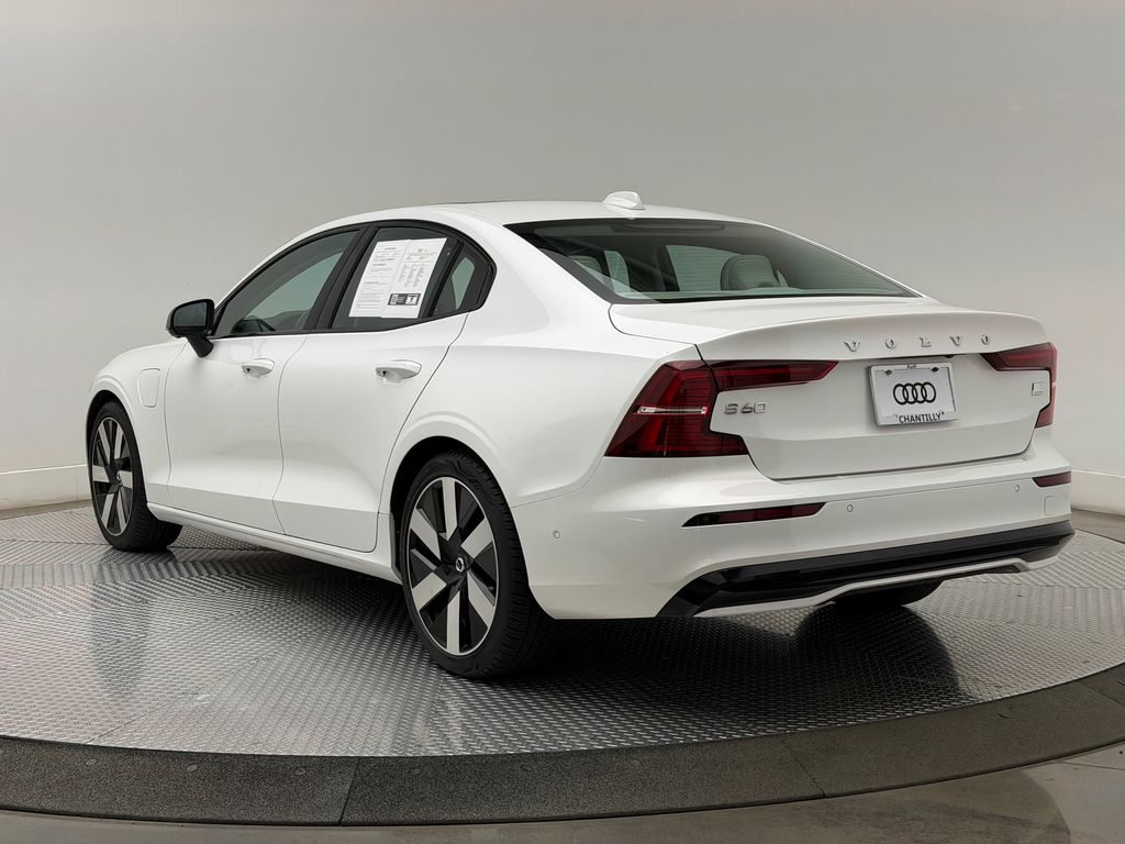 Thumbnail: 2024 Volvo S60 - 6