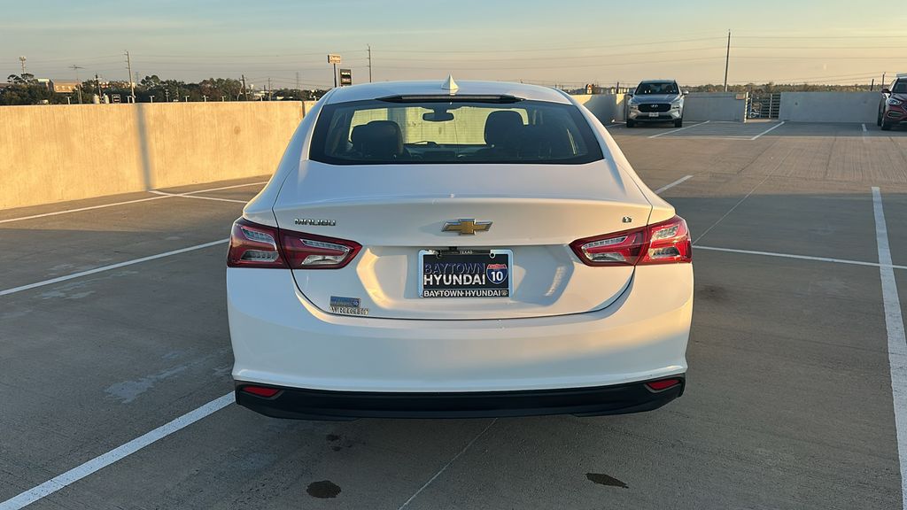 2020 Chevrolet Malibu LT White at Emmons Autoplex