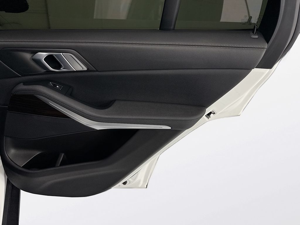 Thumbnail: 2020 BMW X5 - 26