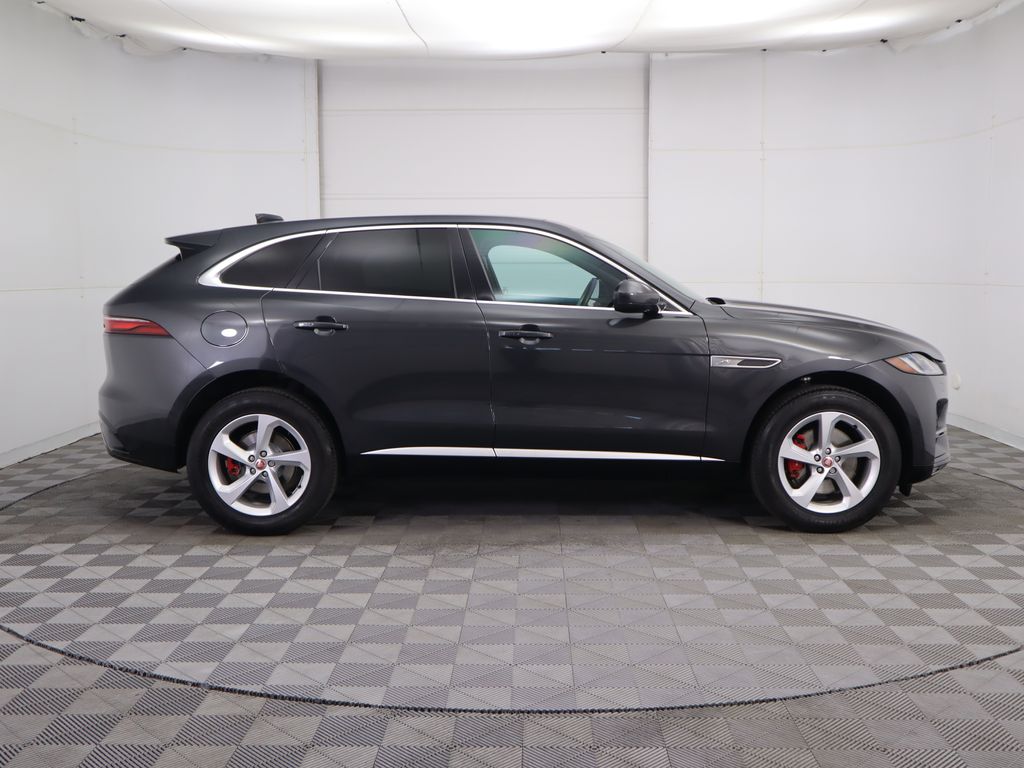 Thumbnail: 2023 Jaguar F-Pace - 4