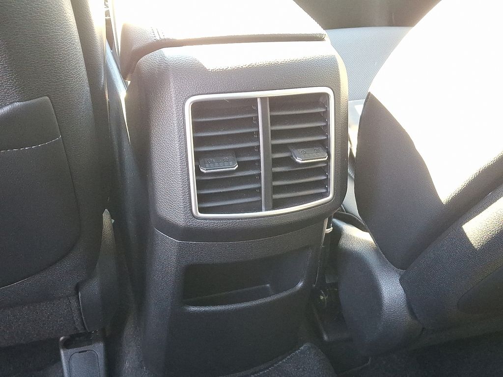 Thumbnail: 2023 Kia Sportage - 11