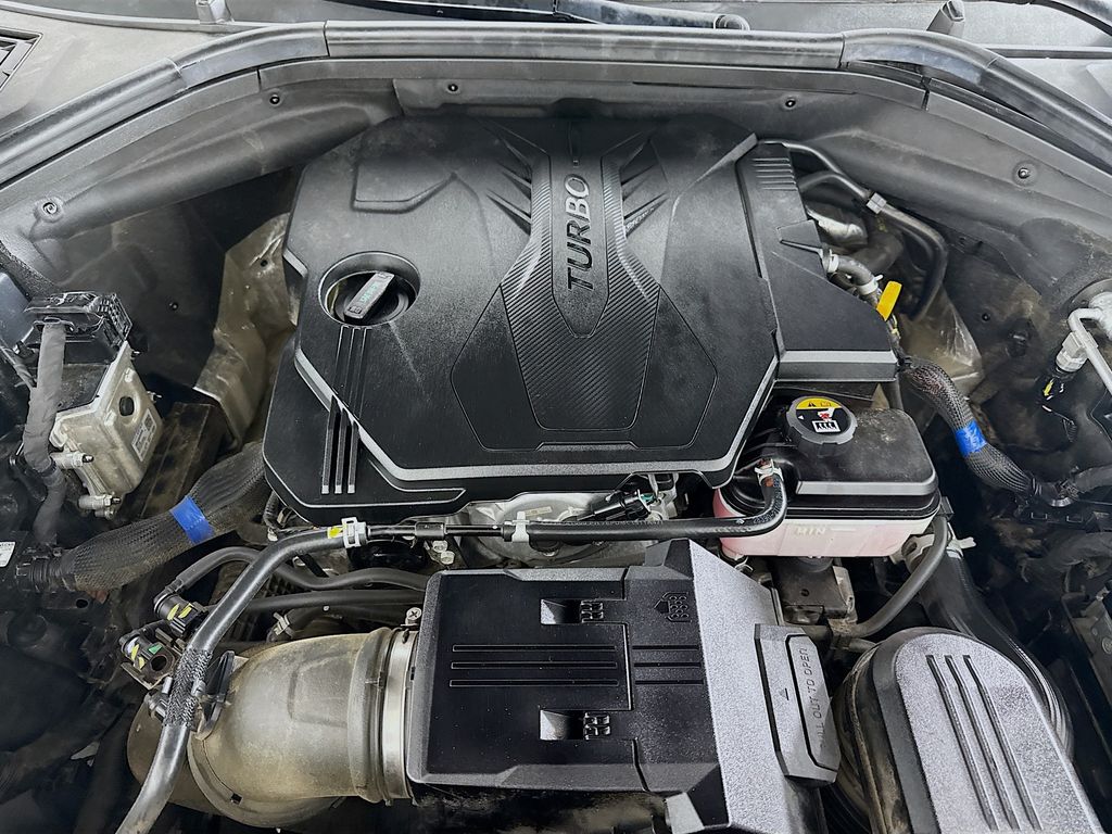 Thumbnail: 2024 Genesis GV70 - 31