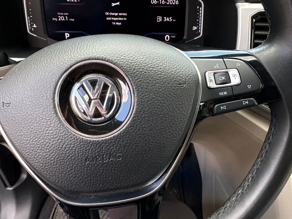 Used 2019 White Volkswagen 3.6L V6 SEL R-Line image 13