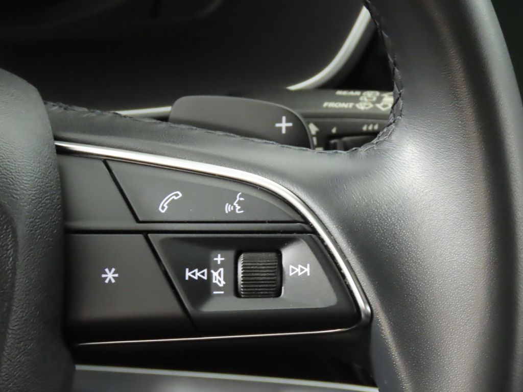 Thumbnail: 2023 Audi Q3 - 19