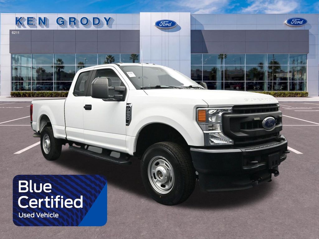 Oxford White 2020 Ford F-250 Super Duty Pickup Truck Four-Wheel Drive 6-Speed Automatic
