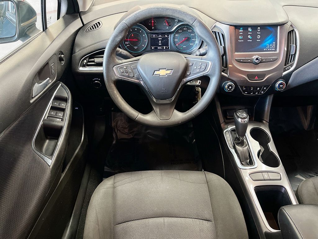 Used 2018 Graphite Metallic Chevrolet LT image 20