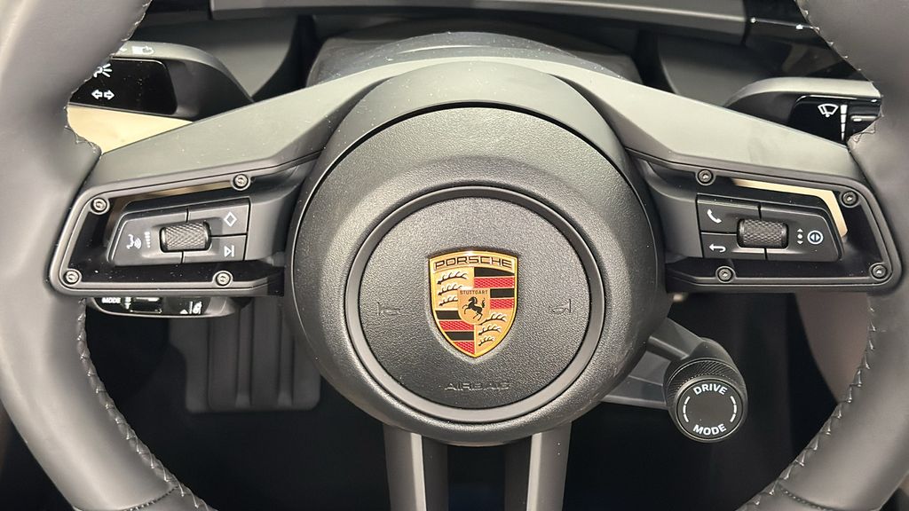 Thumbnail: 2025 Porsche Macan - 19