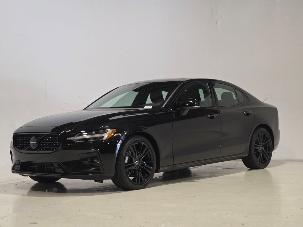 2023 Volvo S60 B5 Ultimate Black Edition AWD