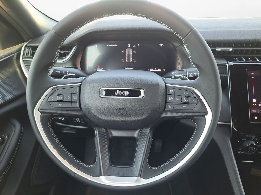 New Car 2025 Jeep Grand Cherokee  Laredo X For Sale Under $35,000 In Austin, Texas