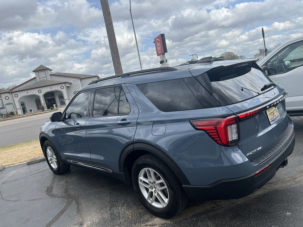 Vapor Blue Metallic 2025 Ford Explorer SUV / Crossover Rear-Wheel Drive Automatic
