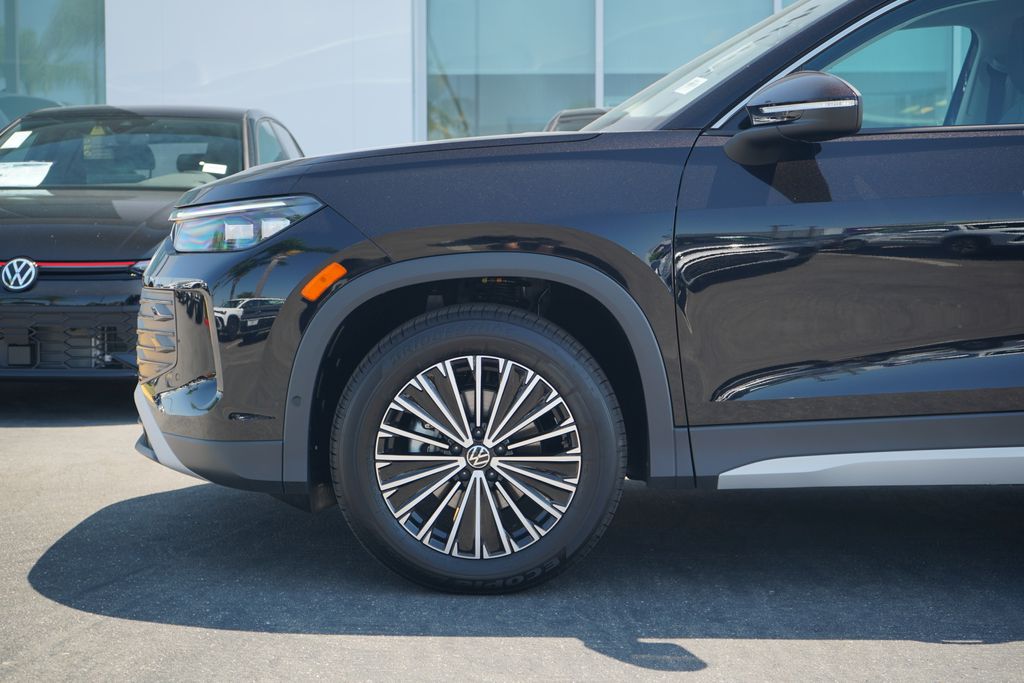 Thumbnail: 2025 Volkswagen Tiguan - 2