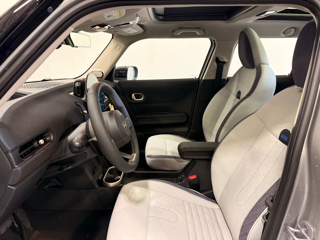 Thumbnail: 2025 MINI Cooper Hardtop - 12