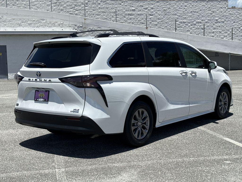 Used 2023 Toyota Sienna Van