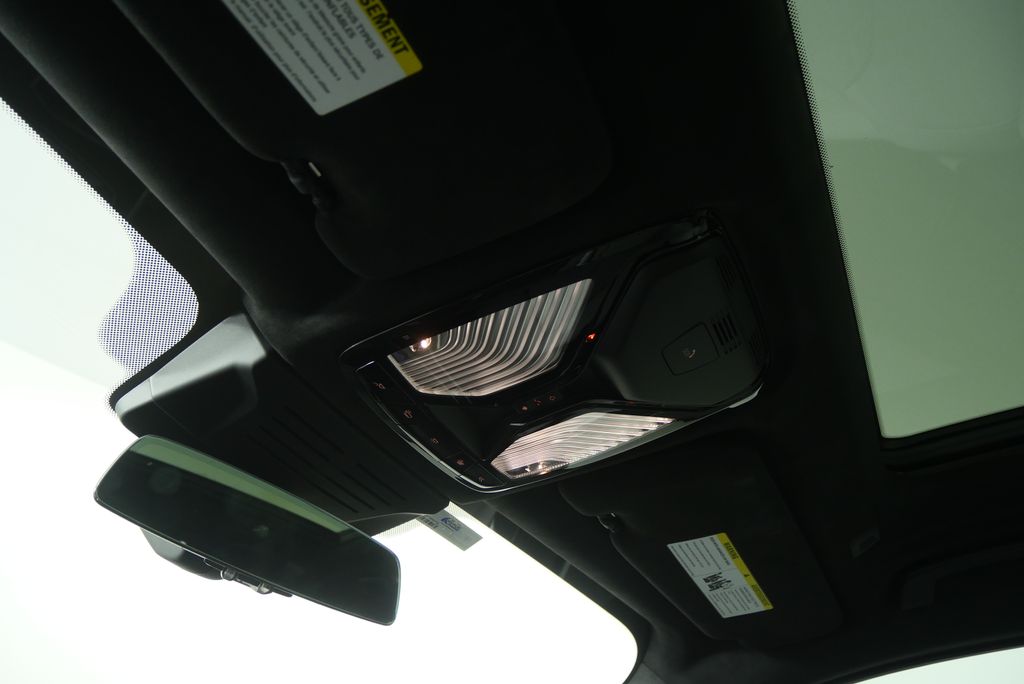 Thumbnail: 2024 BMW X7 - 23