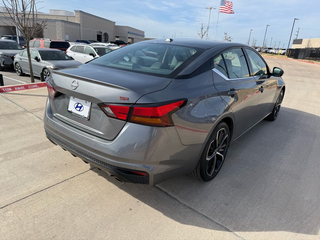 Thumbnail: 2024 Nissan Altima - 5