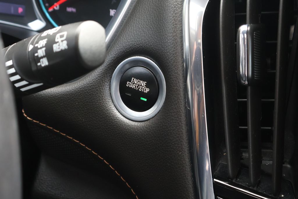 Thumbnail: 2020 Chevrolet Traverse - 29