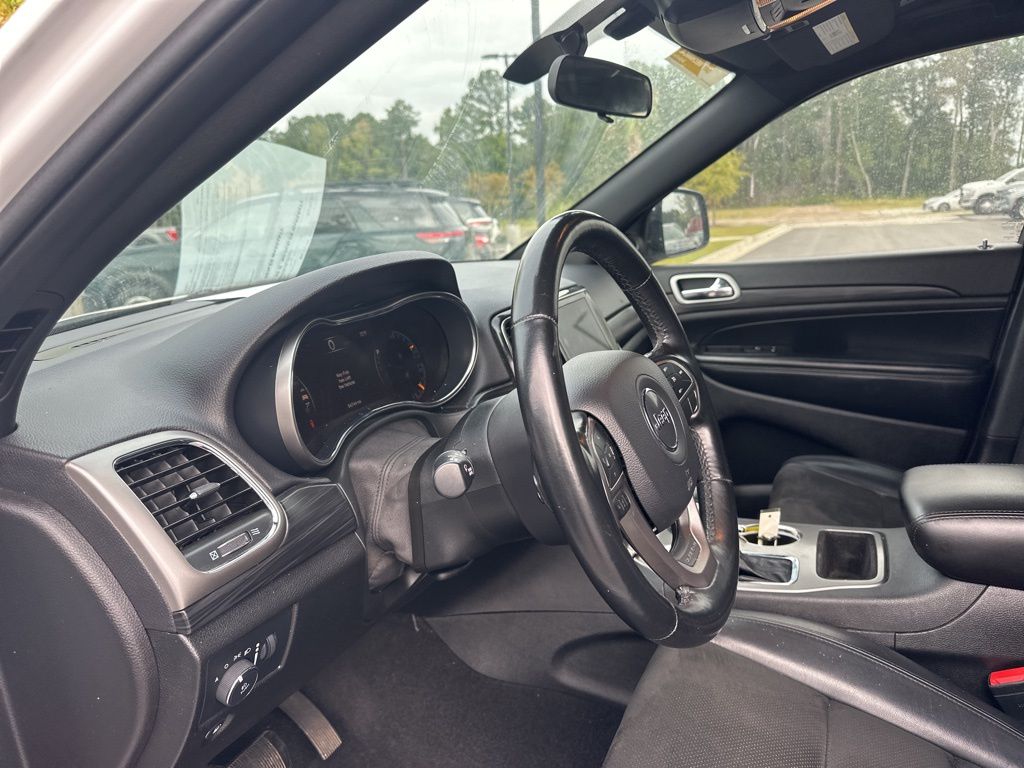 2021 Jeep Grand Cherokee Laredo X 11