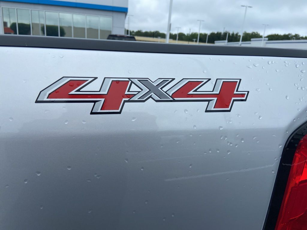 Thumbnail: 2016 Chevrolet Colorado - 13