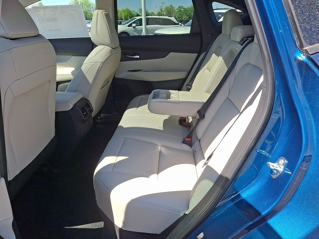 2025 Nissan Murano SL 5
