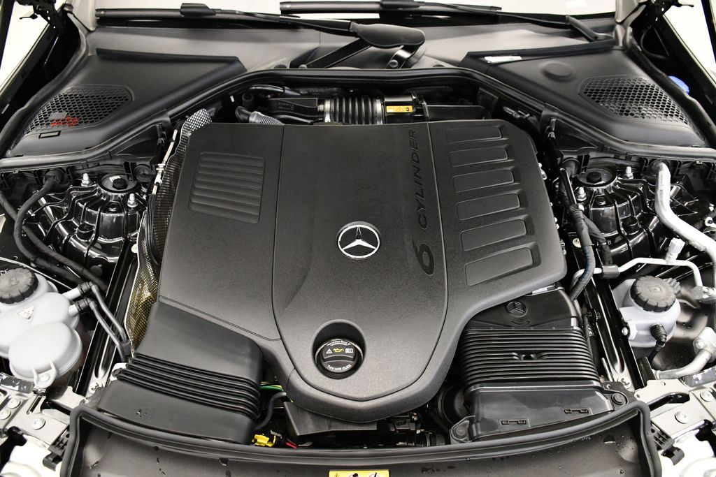 2025 Mercedes-Benz E-Class E 450 11