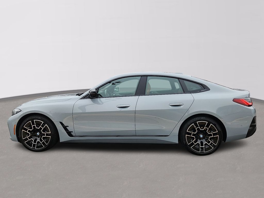 Thumbnail: 2025 BMW i4 - 7