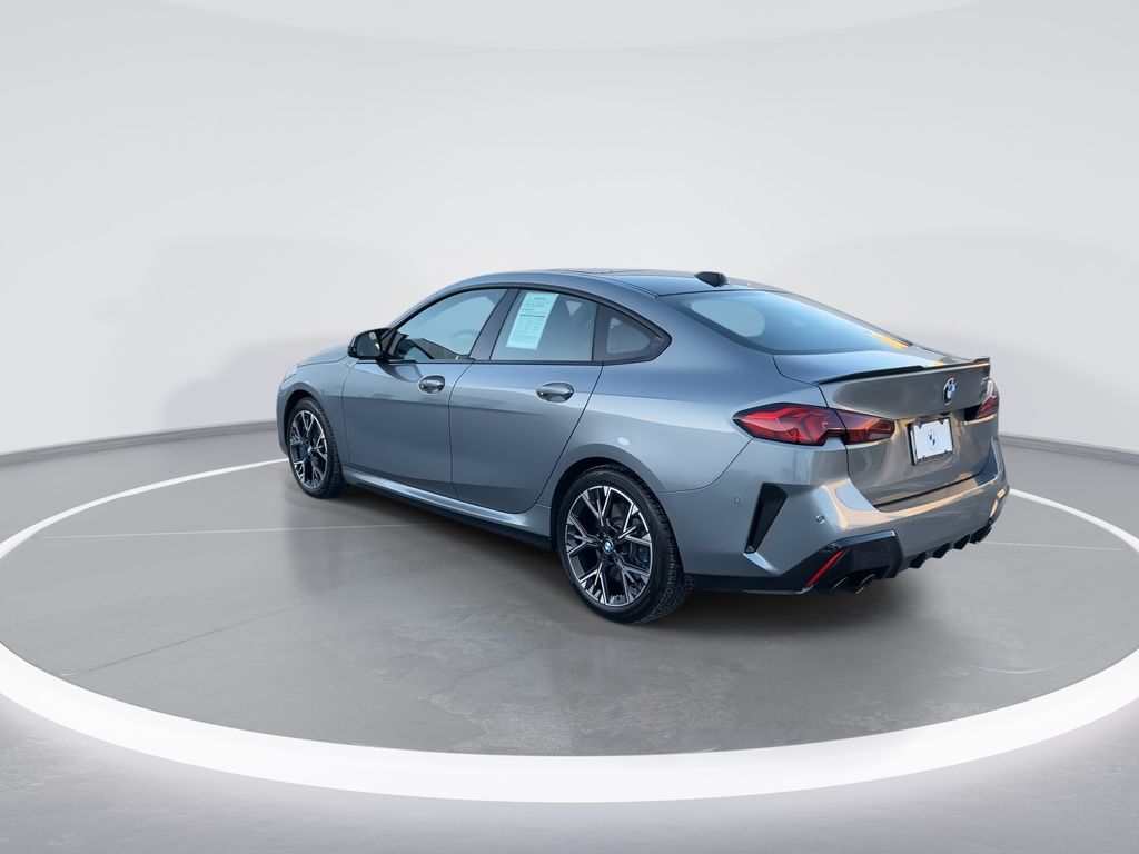 Thumbnail: 2025 BMW 2 Series - 6