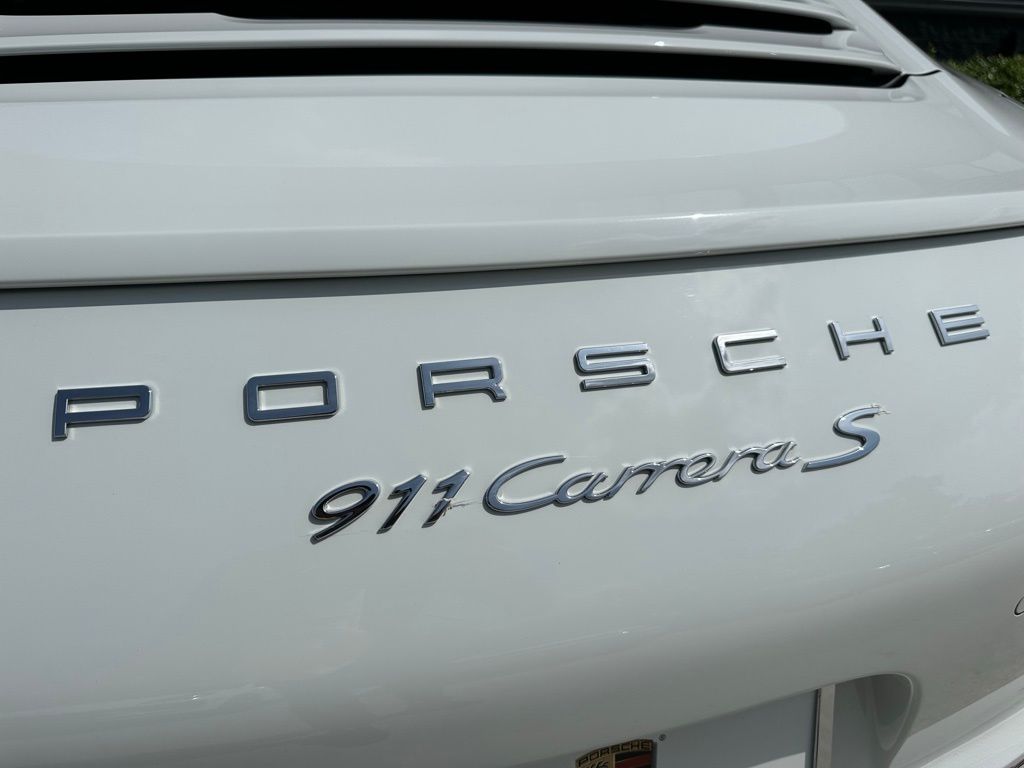 2013 Porsche 911 Carrera S 13