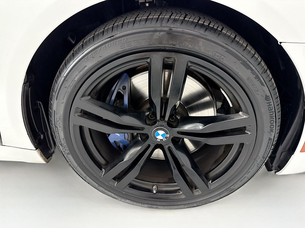 Thumbnail: 2018 BMW 7 Series - 31