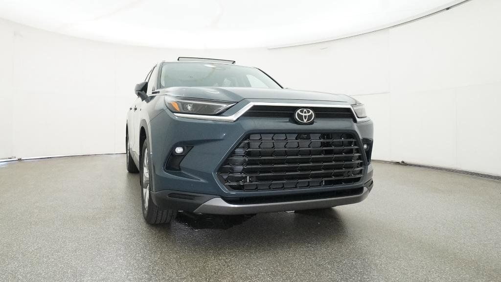 Thumbnail: 2025 Toyota Grand Highlander - 14