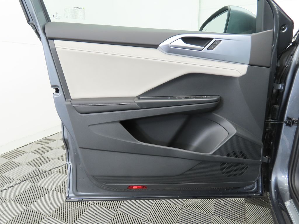 2025 Volkswagen Taos SE 25
