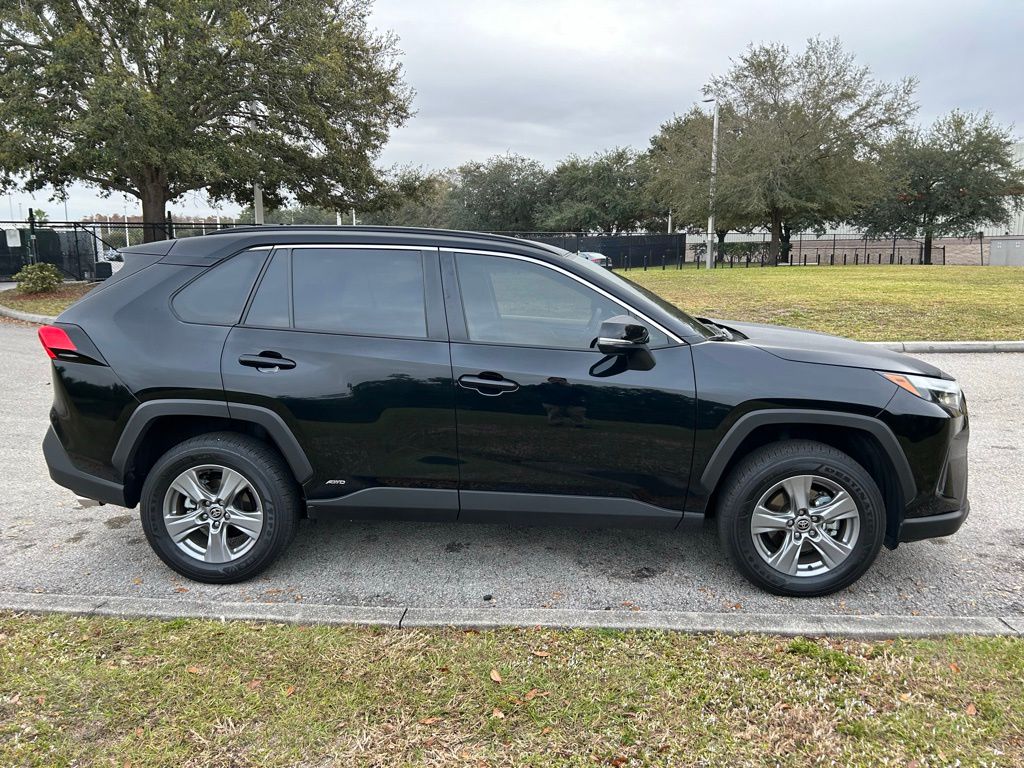 Thumbnail: 2025 Toyota RAV4 - 6