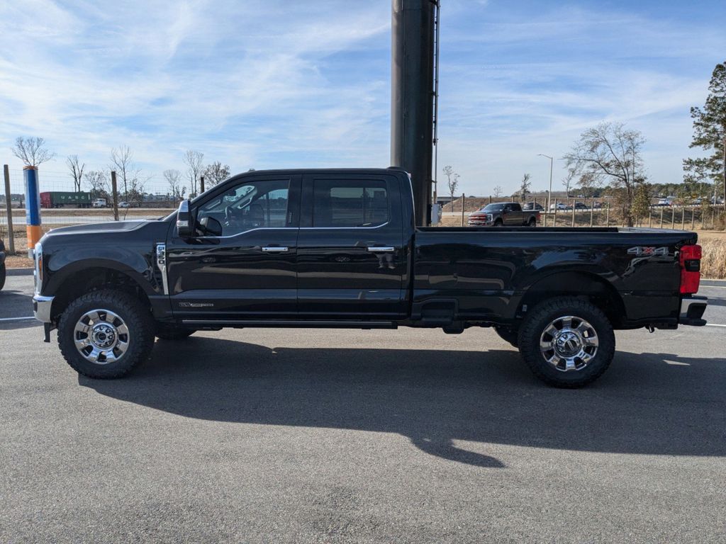 2024 Ford F-350 Super Duty Lariat