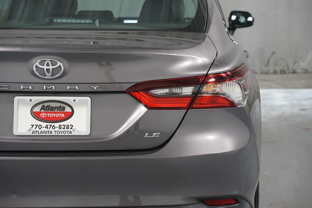Thumbnail: 2023 Toyota Camry - 10