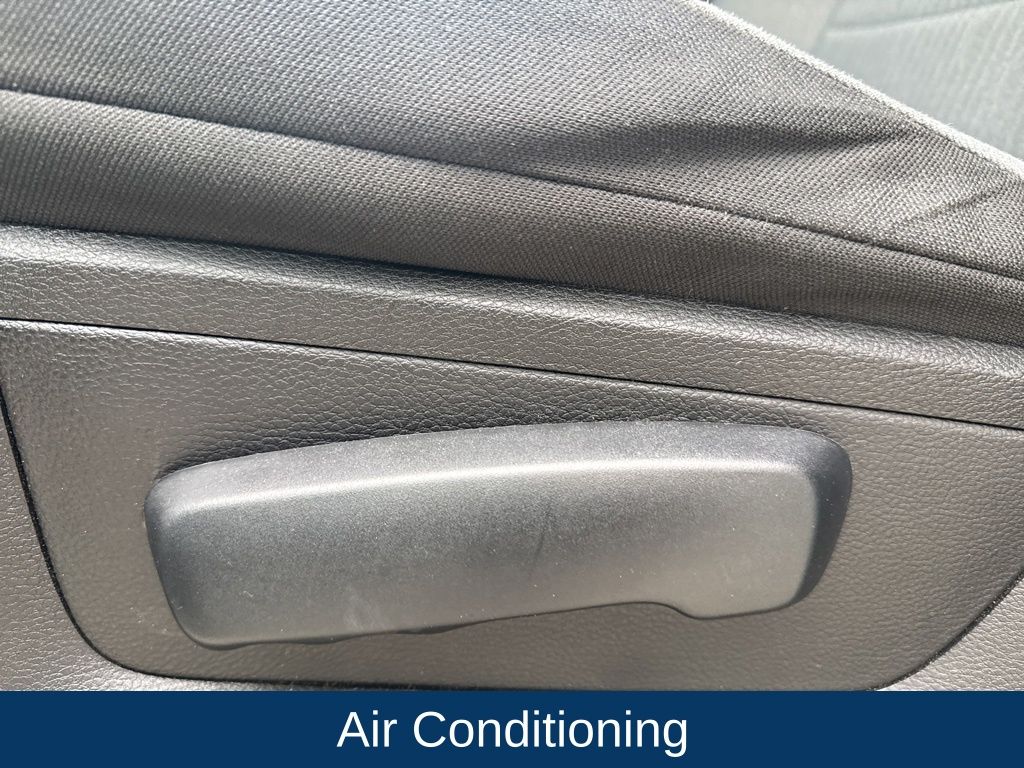 2024 Ram 1500 Classic SLT Quad Cab 4x4 6'4" Box