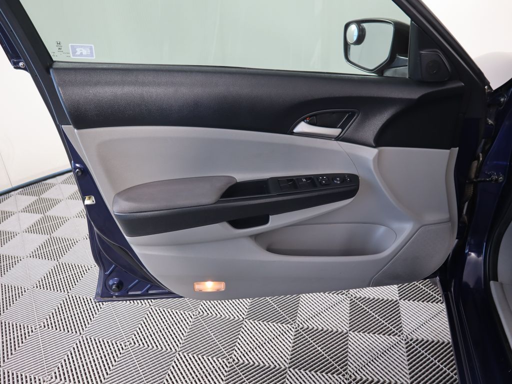 Thumbnail: 2012 Honda Accord - 23