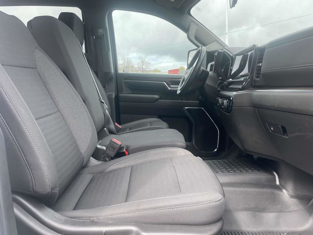 2024 Chevrolet Silverado 2500HD LT - Photo 15