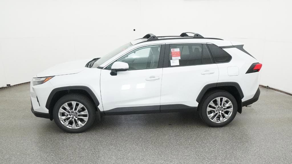 Thumbnail: 2025 Toyota RAV4 - 31